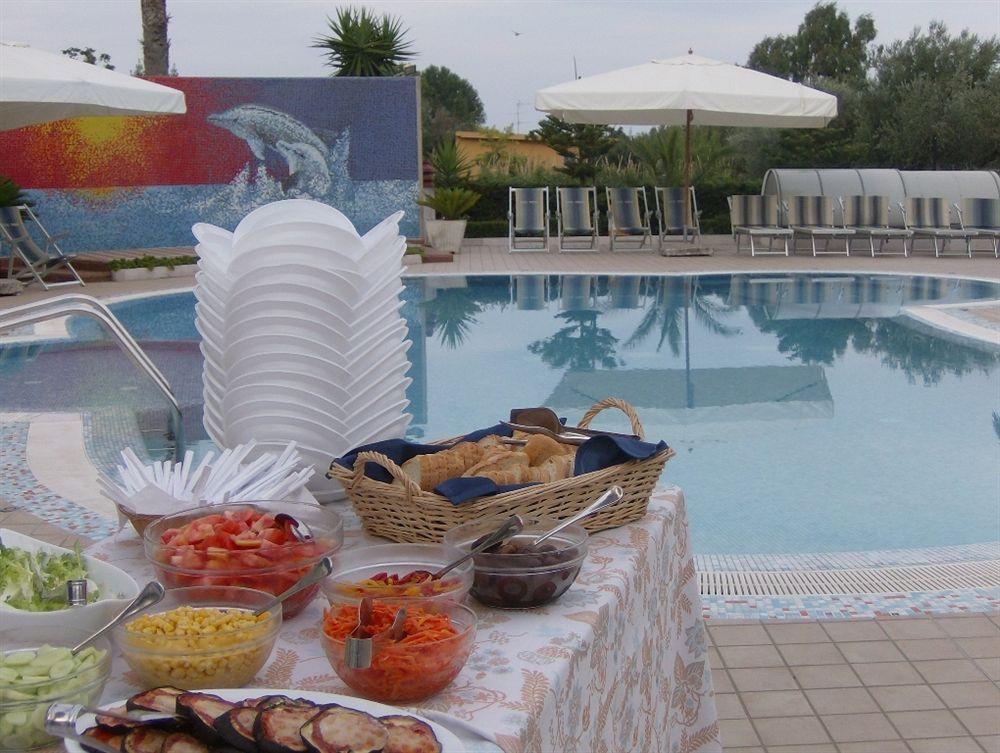 Hotel Marina Roseto Degli Abruzzi Luaran gambar