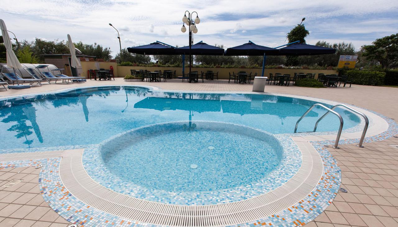 Hotel Marina Roseto Degli Abruzzi Luaran gambar