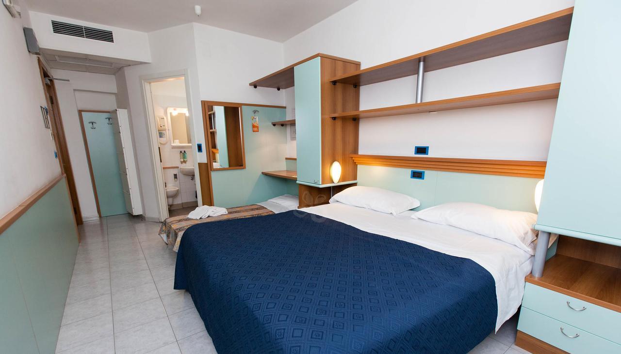 Hotel Marina Roseto Degli Abruzzi Luaran gambar