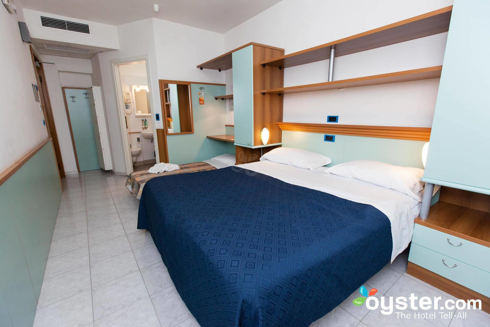 Hotel Marina Roseto Degli Abruzzi Luaran gambar