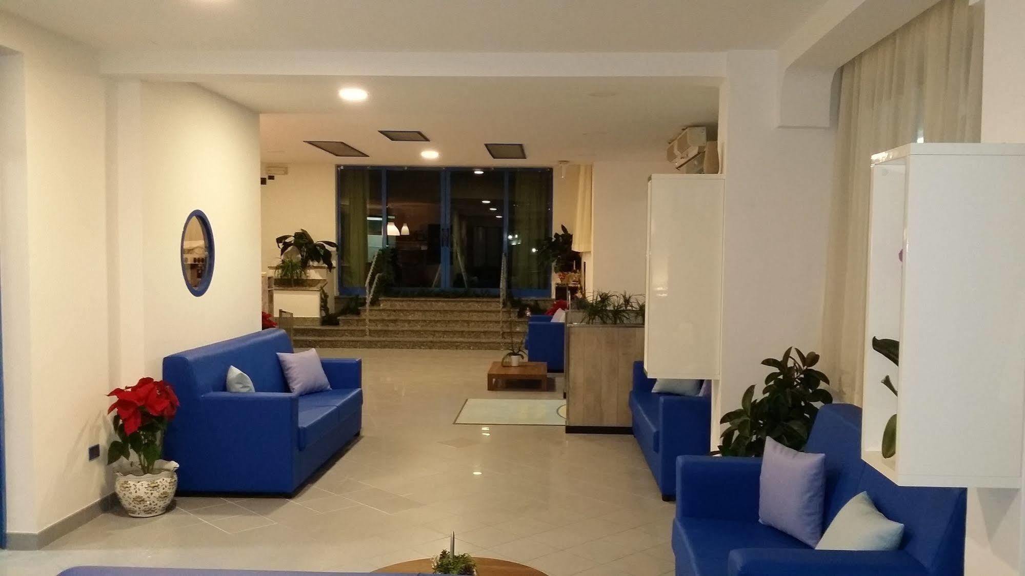 Hotel Marina Roseto Degli Abruzzi Luaran gambar