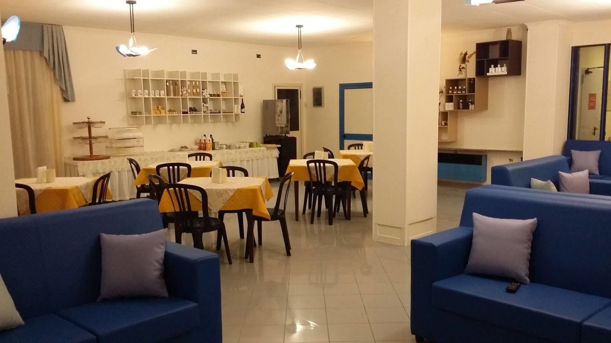 Hotel Marina Roseto Degli Abruzzi Luaran gambar